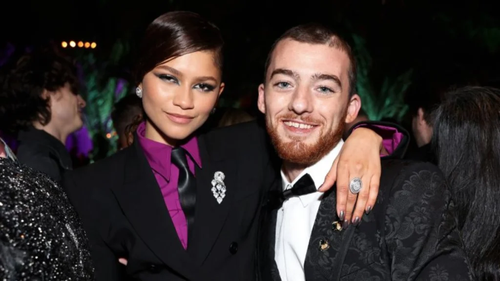 zendaya-angus-cloud