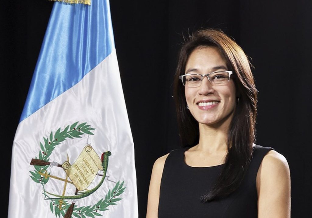 lucrecia hernández mack