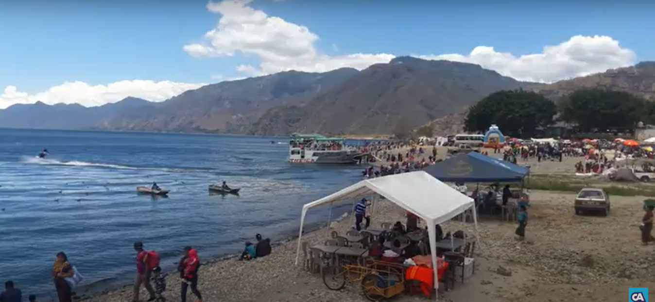 Instalan campamento de asistencia en playa pública de Panajachel, Sololá