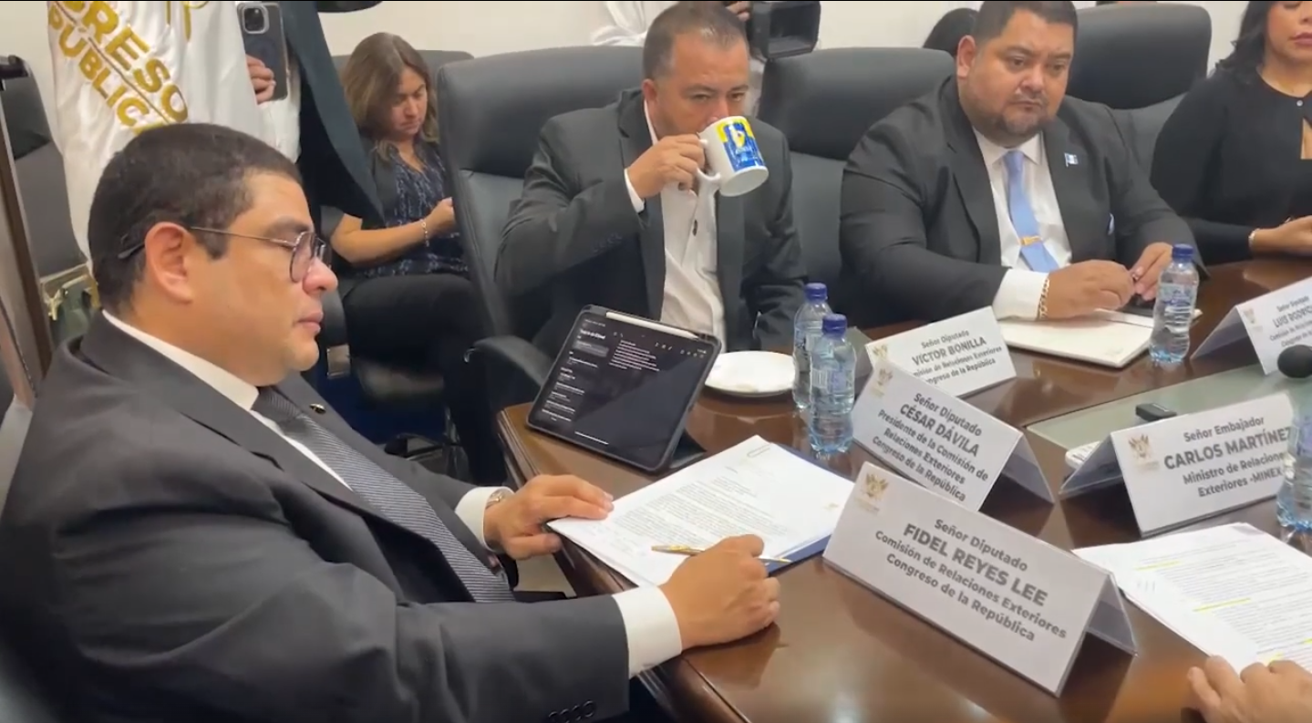 Canciller Es Cuestionado Por Retiro De Reserva