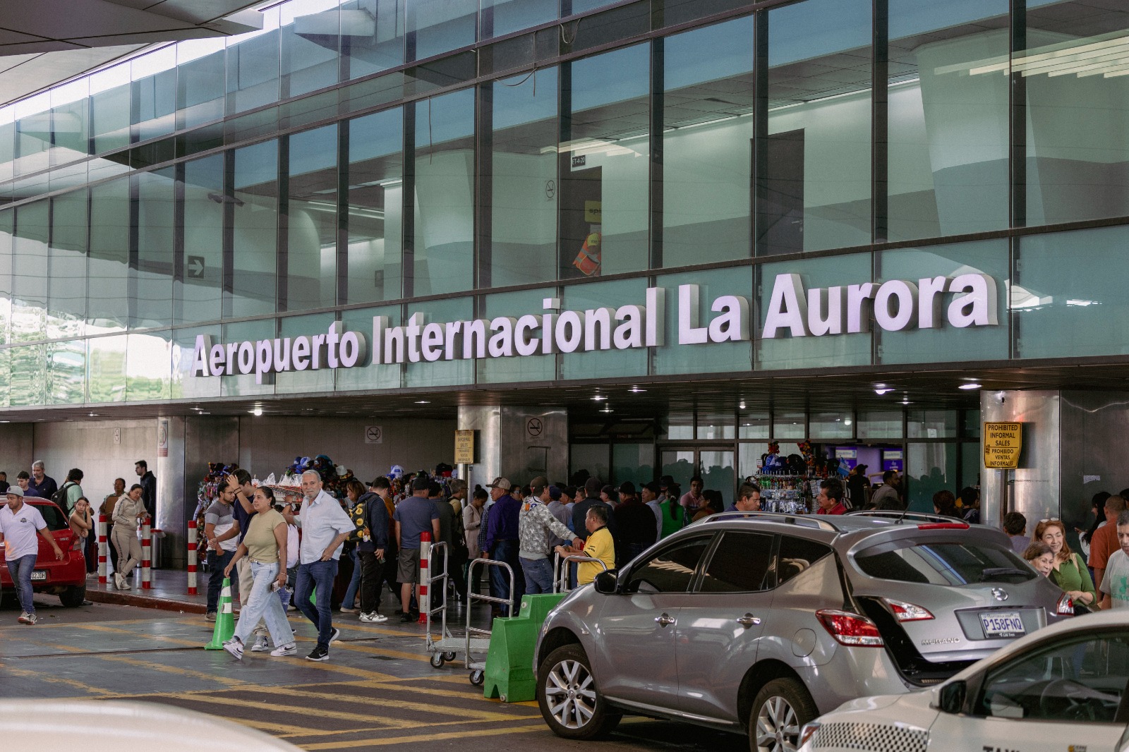Gobierno destaca avances en recuperación de La Aurora pero sigue escepticismo