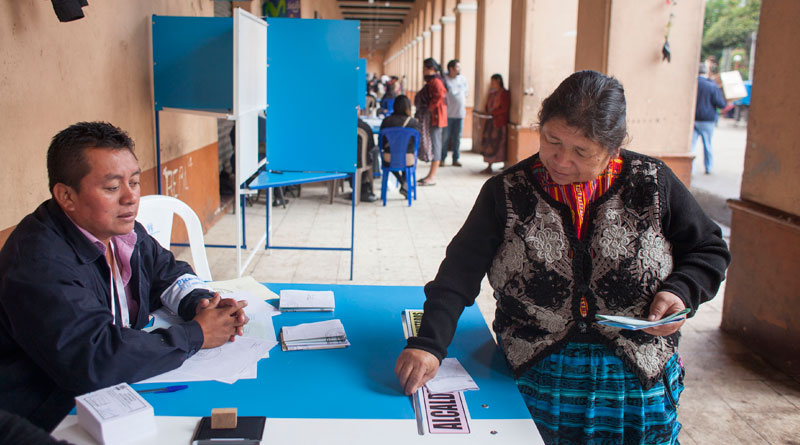 TSE analiza reajuste en papeletas electorales ante posible participación masiva de partidos
