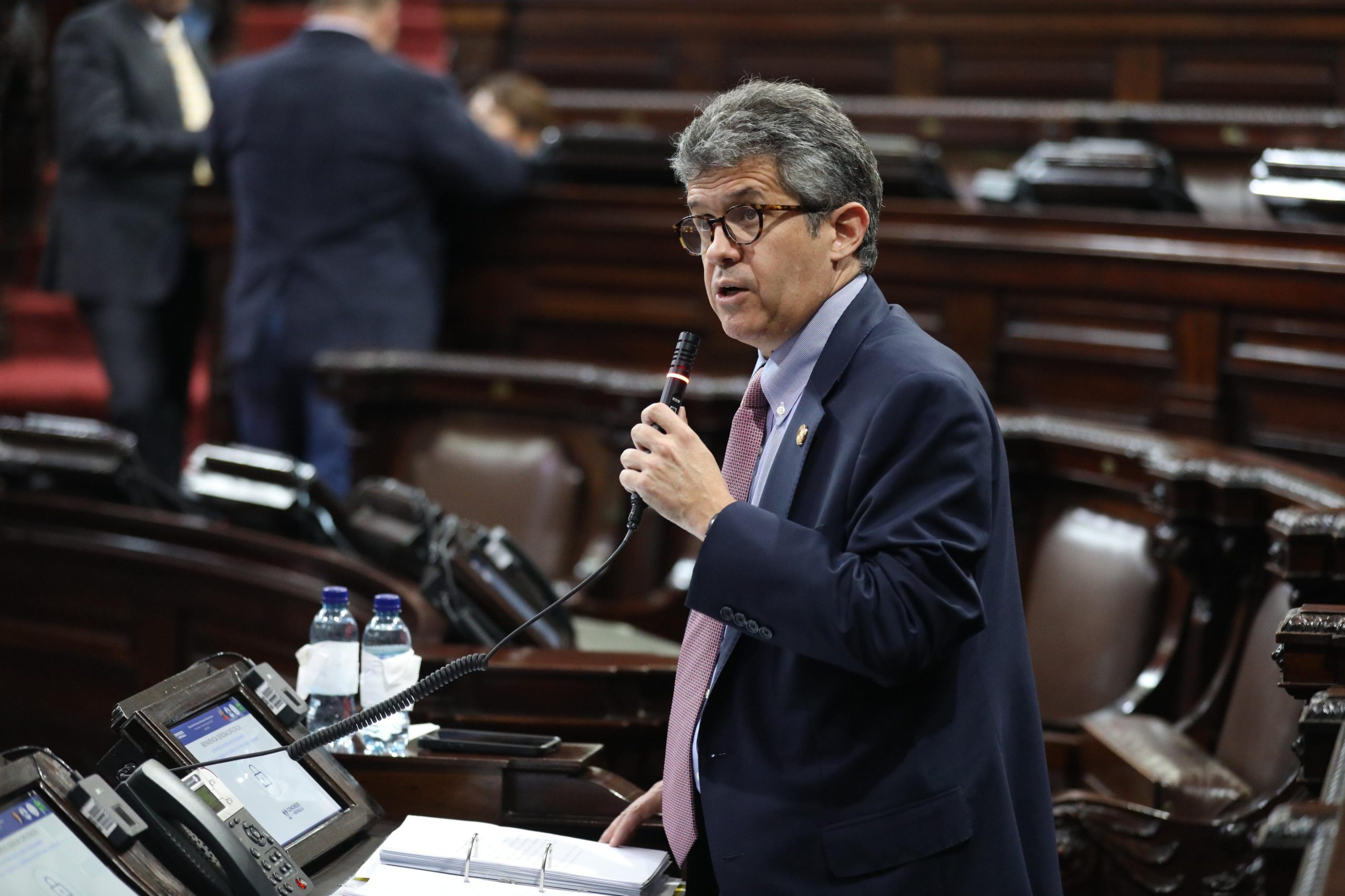 Sin mayor avance interpelación al Ministro de Salud