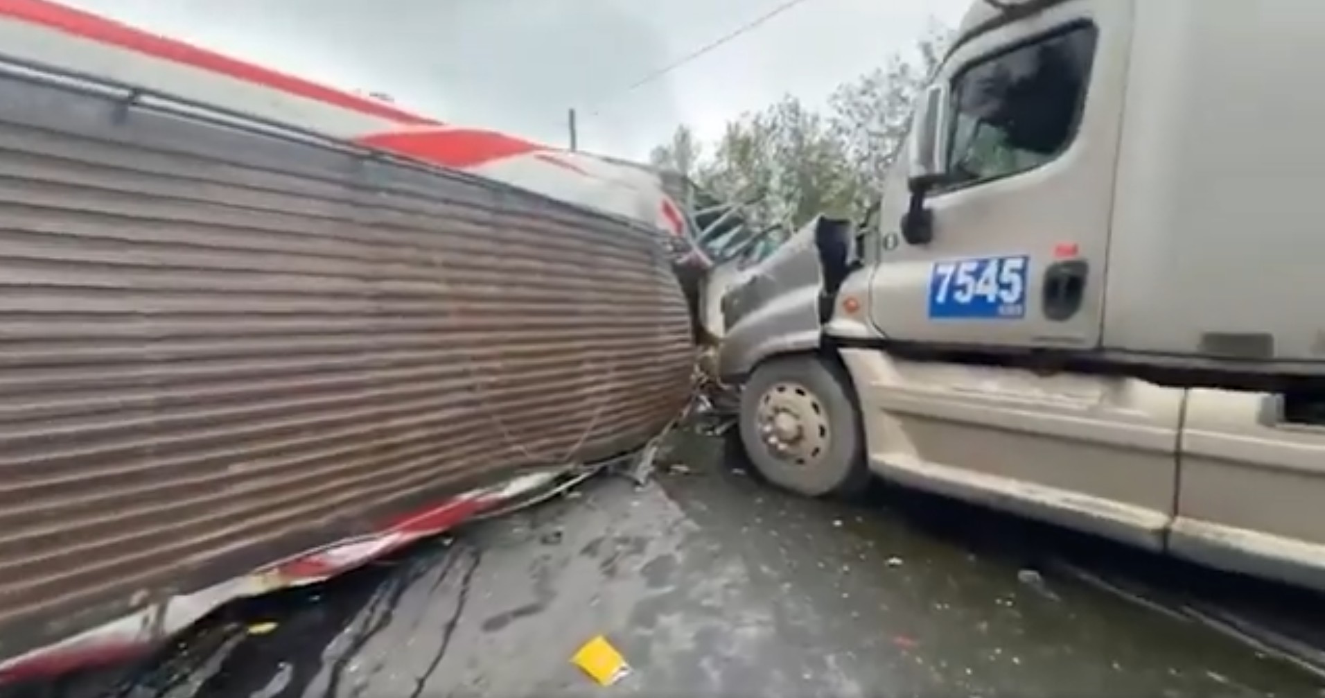 Cámara instalada en el interior del bus muestra momentos del accidente