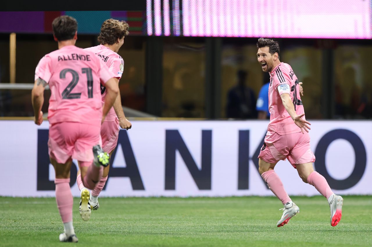 Messi guía al Inter Miami a remontar 2-1 ante Porto en el Mundial de Clubes