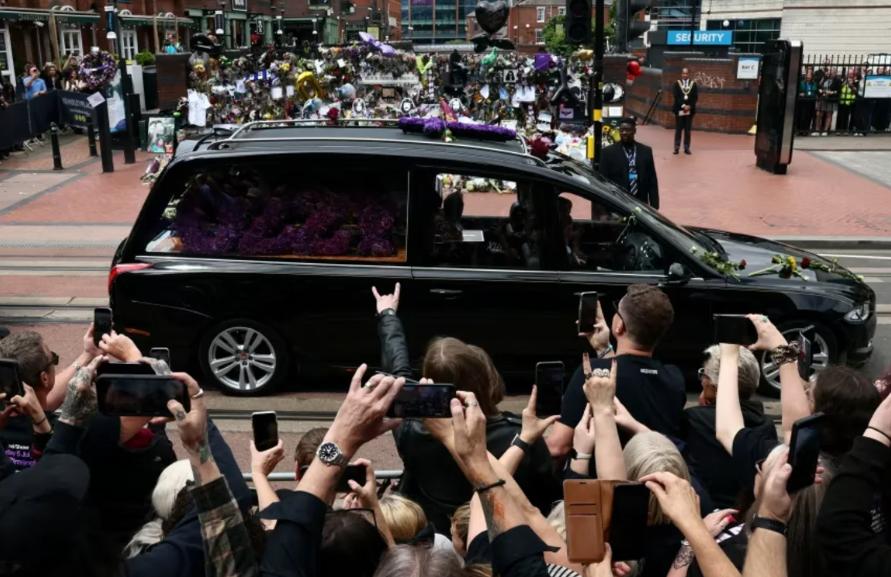 Birmingham despide a Ozzy Osbourne, uno de sus hijos más queridos