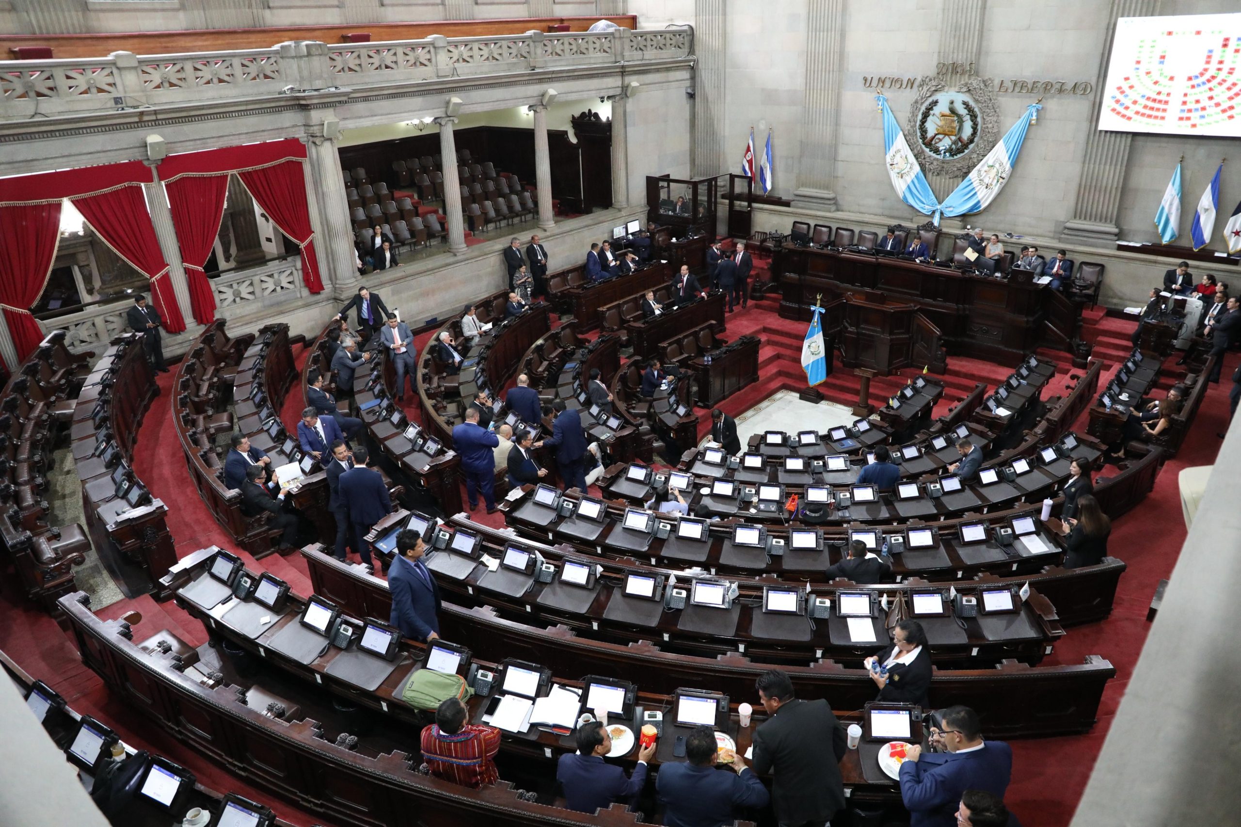 Congreso culmina sin avances periodo extraordinario de sesiones