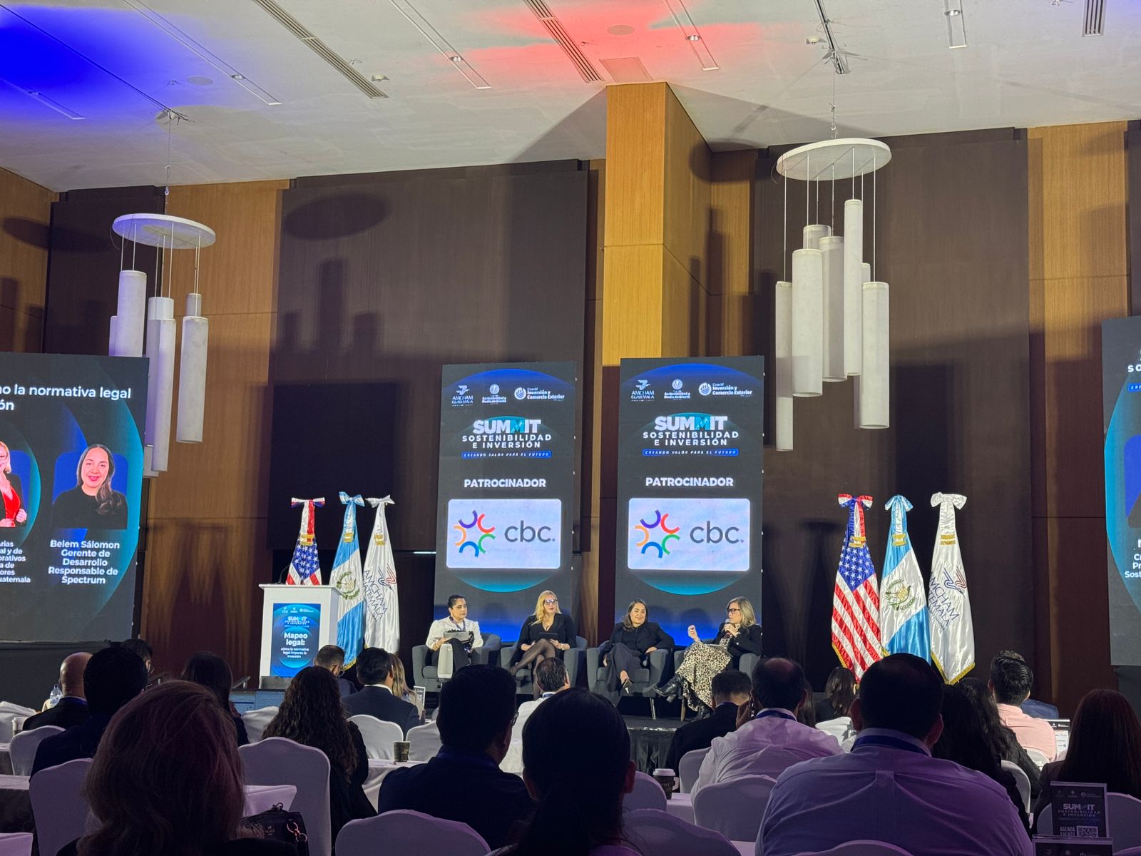 AmCham realiza Summit de sostenibilidad e inversión