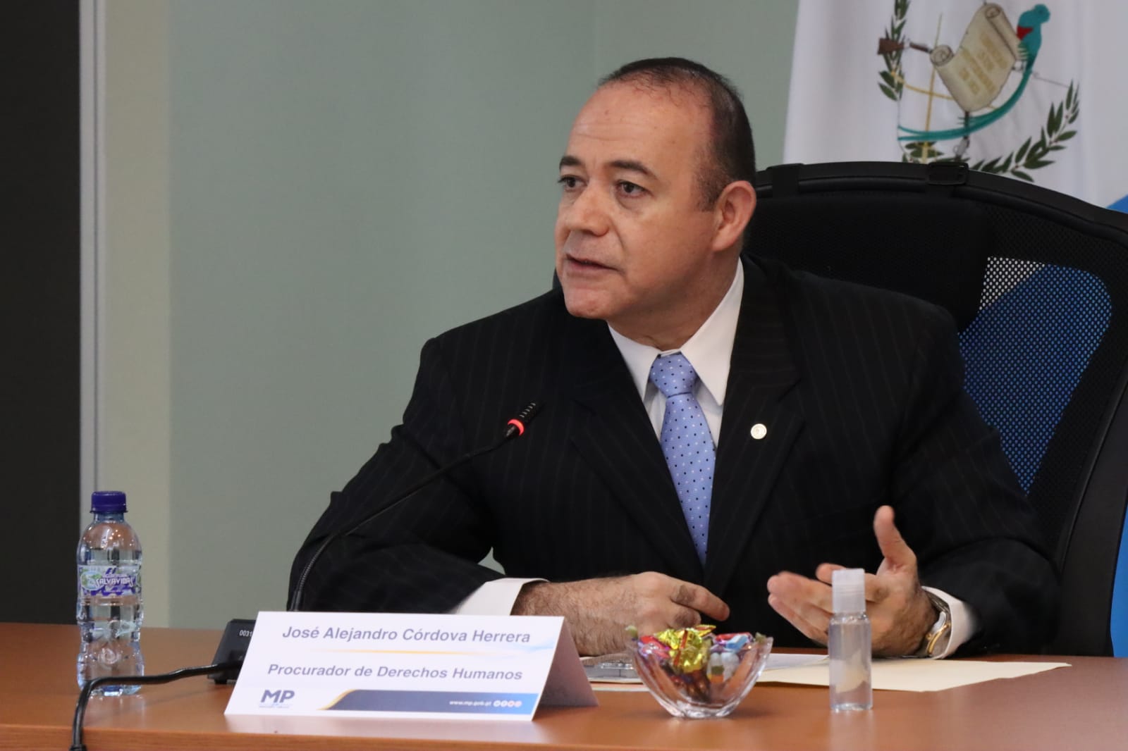Presentan querella penal contra procurador Alejandro Córdova por caso de arsénico en agua en Santa Rosa