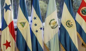 Democracia en Centroamérica: 4