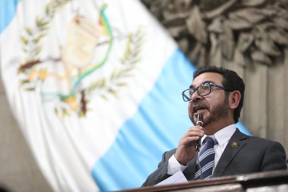 VIVA notifica expulsión de bancada de Jorge Castro quien saldría de Junta Directiva