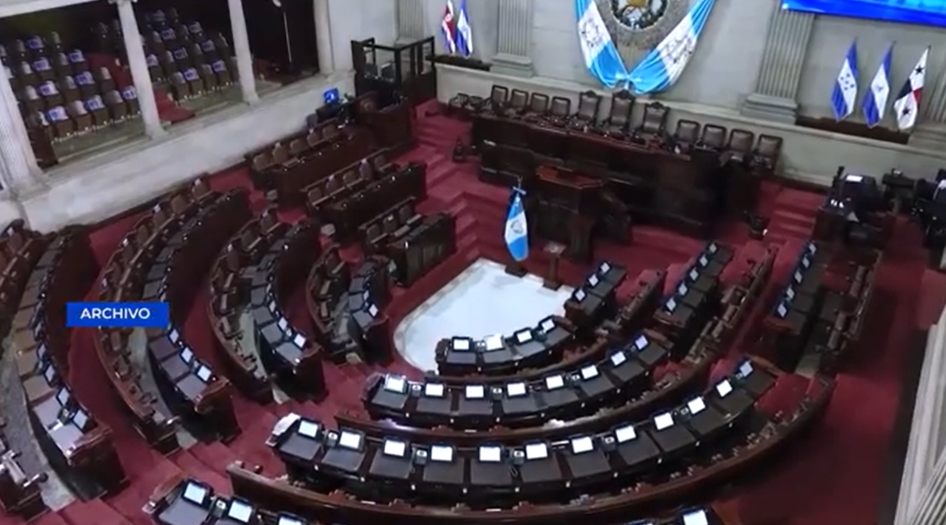 Más de 35 aspirantes se postulan en el Congreso para la CC a un día del ...